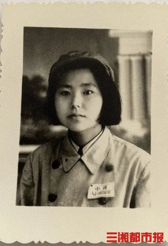 DƬ